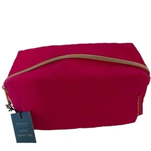 Bio-Elements Fuchsia Zipper Cosmetic Bag; NWT’s.